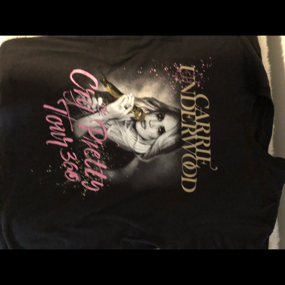 Carrie Underwood concert tee